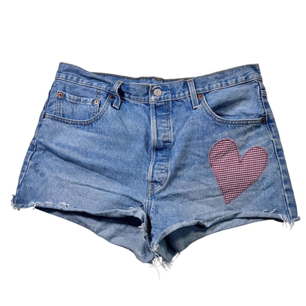 Levi's 501 Anniversary Edition Denim Cutoff Shorts Heart Patch Light Wash W34